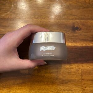 La Mer The Powder with Silver Lid and Frosted Gray Base